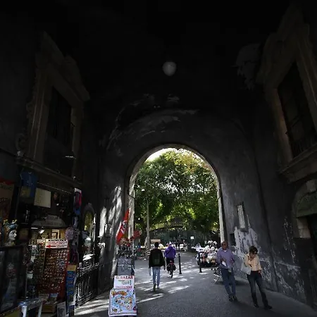 Old Town 公寓 *
